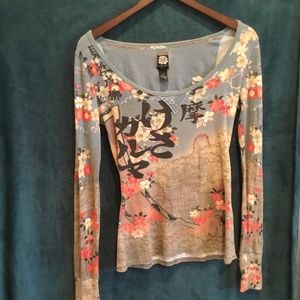 Cherry Blossom Lucky Brand henley size medium